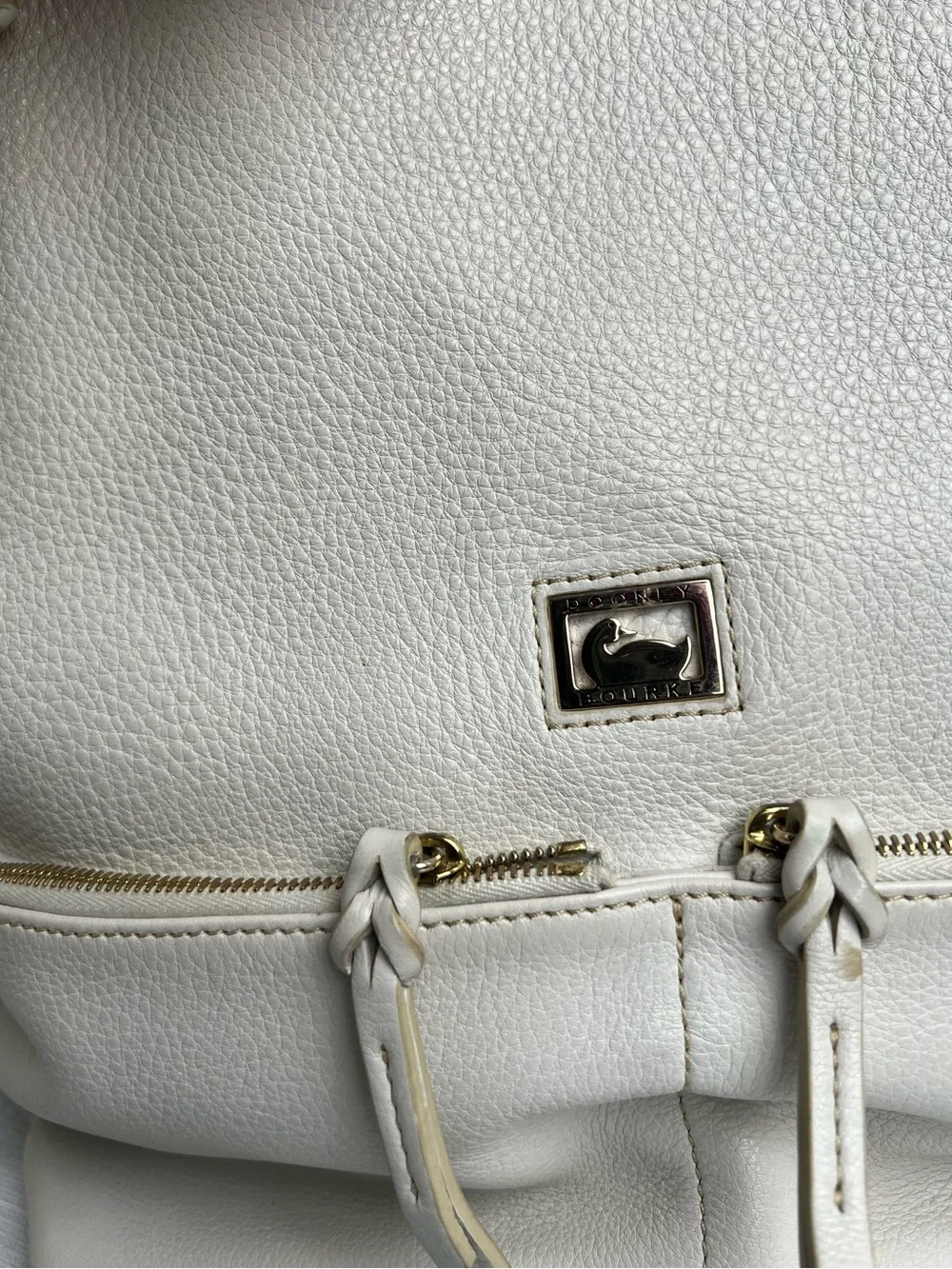 Dooney & Bourke Dillen Large Off-White Pebbled Leather Pocket Sac Hobo - Picture 7 of 9